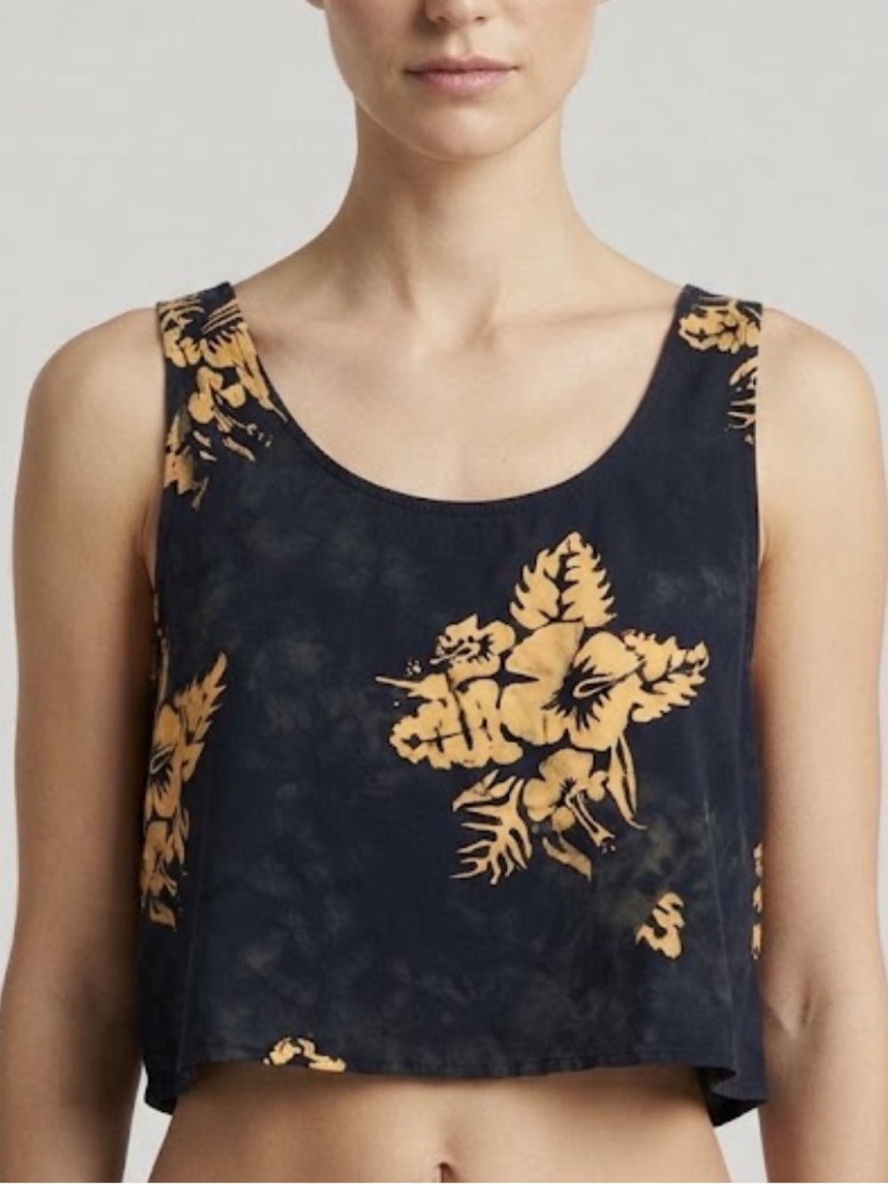 Vintage Tropical L'Attitude Crop Top